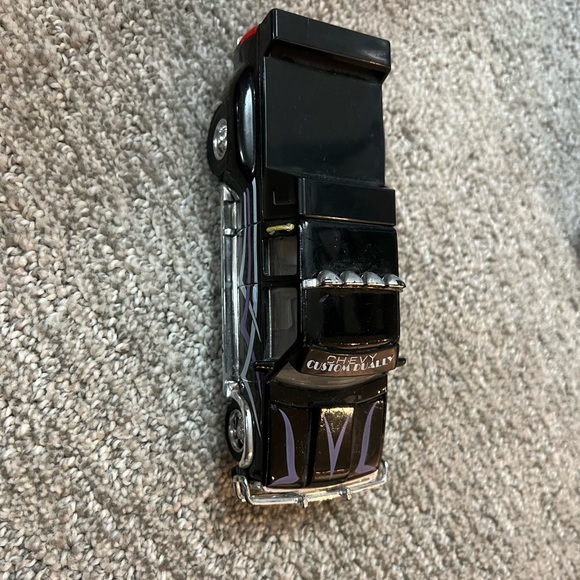 Chevy Custom Dually Truck Figure Toy Purple Black - Picture 2 of 5